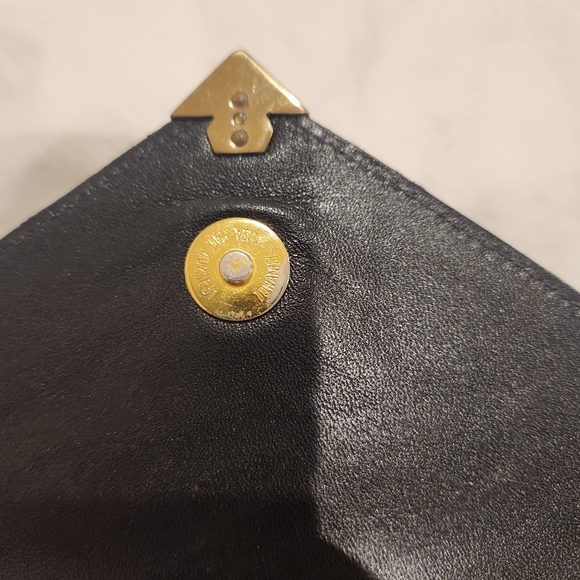 Vintage Etienne Aigner black leather Hand Made crossbody purse. Vintage Clutch - Picture 4 of 10